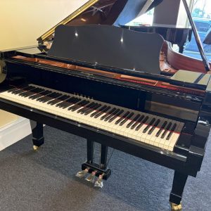 Yamaha C6L Grand Piano