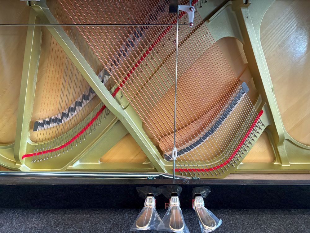 Yamaha YUS3 Upright Piano - Image 5