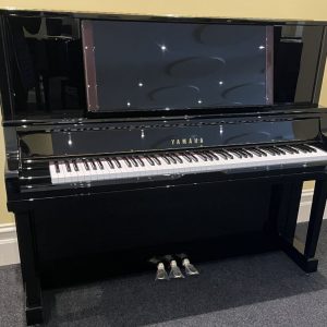 Yamaha UX300 Upright Piano