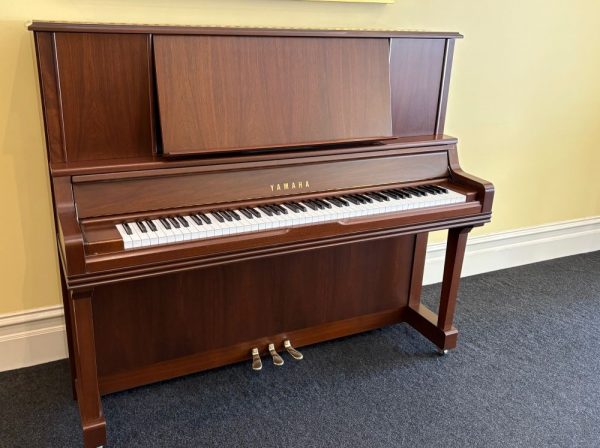 Yamaha UX300Wn Upright Piano